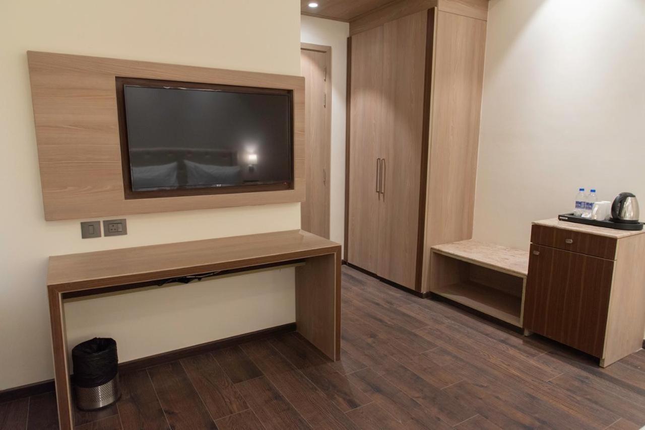 The Bungalow By Sandoz, Lajpat Nagar Bed & Breakfast